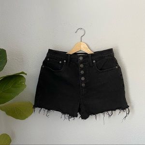 Madewell Button Up Denim Shorts in Lunar Wash